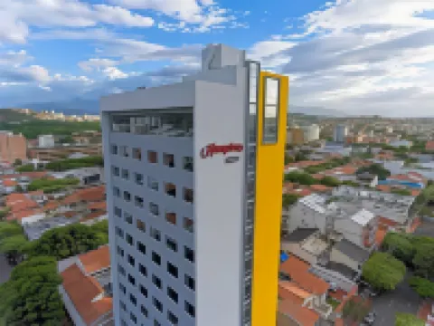 Hampton by Hilton Cucuta Hotel di 