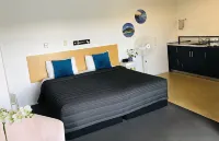 Blue Haven Motel Hotels in 