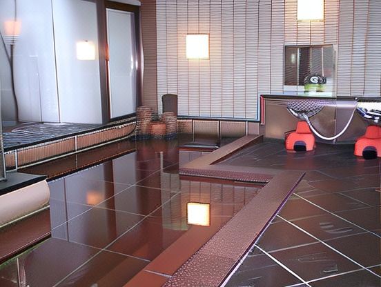 호텔 구라모토 내부의 전통 다다미방 객실 사진