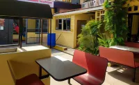 Maxroomz Hotels in Santa Elena