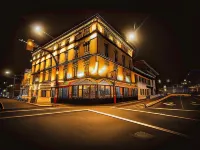 Swans Brewery, Pub & Hotel Hotels near Old Town