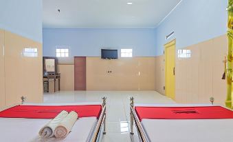 RedDoorz Syariah @ Tambak Mekar Street Subang