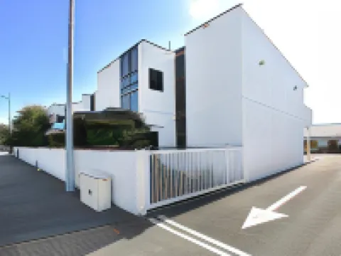 Shadzz Motel Hotels in Palmerston North