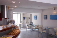 Logis Hôtel Vent d'Iroise Hotels in Plougonvelin