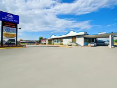 Travelers Inn Hotels in Belleville