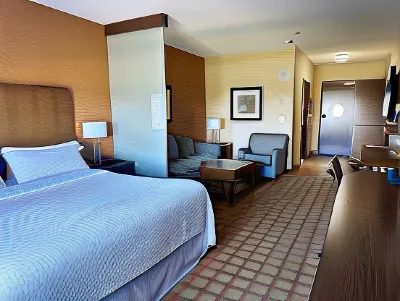 Four Points by Sheraton Edmonton Gateway Отели в г. Эдмонтон