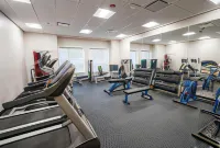 Park Inn by Radisson, Kelowna - gimnasio