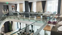 Blue Star Luxury Hotel Hotels in Kladnitsa