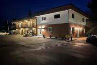 Rest Easy Motel