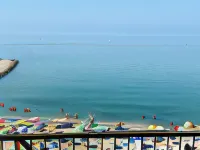 บลูมาเร่ อาร์ทเฮ้าส์