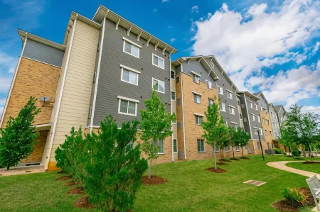 WaterWalk Extended Stay Wichita Отели рядом с достопримечательностью «The Keeper of the Plains»