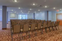 Quality Inn & Suites Chattanooga-East Ridge