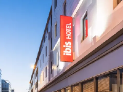 Ibis Bordeaux Centre Bastide Hotel a Bordeaux