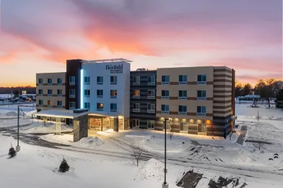 Fairfield Inn & Suites Ashtabula Hotels in Ashtabula