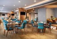 ExpoInn Suites and Convention - breakfast