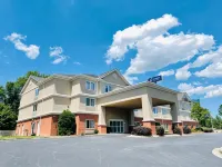 Comfort Inn & Suites Augusta Fort Eisenhower Area Hotels near Peach Orchard RV Park & Campground