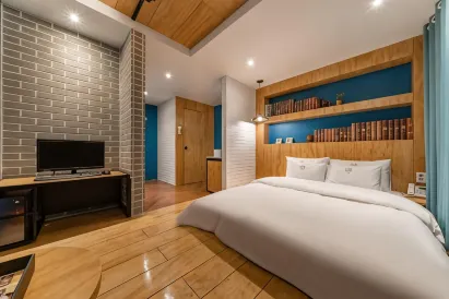 HOTEL-YAJA JONG-NO