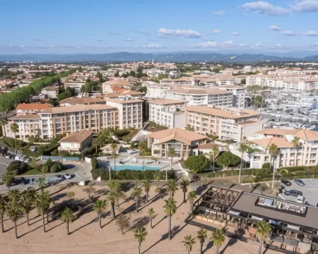 Mercure Thalasso & Spa Port Frejus Hoteles en Var