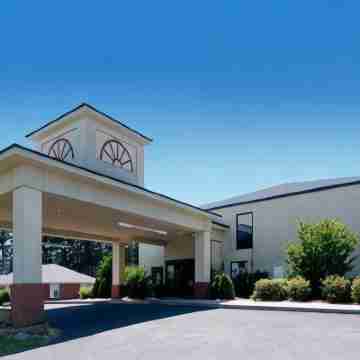 Hotel M Mount Pocono Hotel Exterior