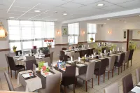 Logis Hôtel Restaurant la Vraine Hotels in Neufchateau