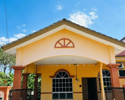 Homestay Ira Jaya - 4 Unit Rumah Hoteles en Sena