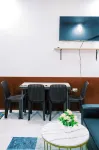 Arka's Elegant Condos - parkir