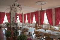 Hotel du Lac Parc & Residence Hotels in Trentino