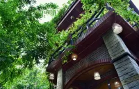 Tam Coc Amanda Villas Hotels in 