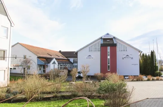 Hotel Residenz 榮-格拉伯菲爾德縣酒店