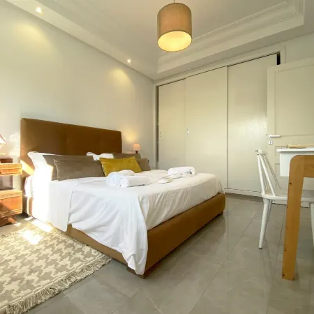 Le Safran Apt r Nov Spacieux et Central Marsa