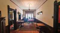 Le Salon des Inconnus