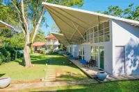 Mawella Beach Resort Hotel dekat Sri Pancha Thuparamaya