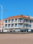 Hôtel de la Mer Hôtels à proximité de : Plage de VALRAS