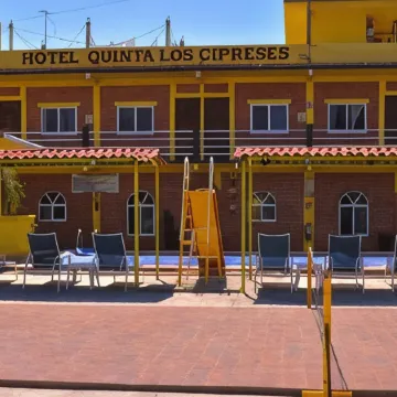 Hotel y Cabañas Quinta Los Cipreses