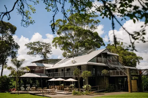 The Narrows Landing Hotel Hotels in Ōhaupō
