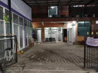 Penginapan Violet Doorz Syariah Hotels in Komet