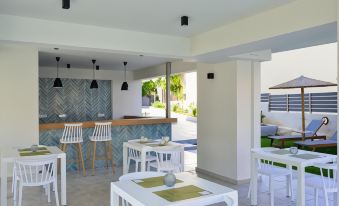 Elia Kalamaki Hotel