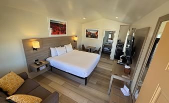 Mountain Ridge Cabins & Lodging Between Bryce and Zion National Park