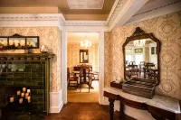 Manor House Inn