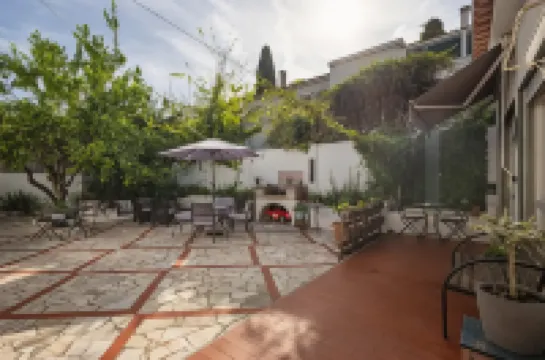 MàHouse GuestHouse Hotels in Olivais