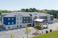 Holiday Inn Express & Suites Little Rock-West