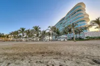 Apartments with Beach Access
