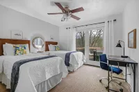 The Dock @ Loch Lomond: Lake - Hot Tub - Golf - Bike