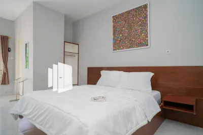 House Acasia Syariah Near Universitas Aisyiah Yogyakarta Mitra RedDoorz Hotell i Trihanggo
