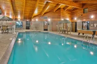 AmericInn by Wyndham Lincoln North