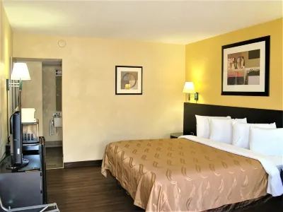 Baymont by Wyndham Front Royal Near Shenandoah National Park فنادق في Warren County