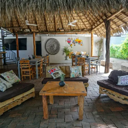 Nomad Beach House - Hostel