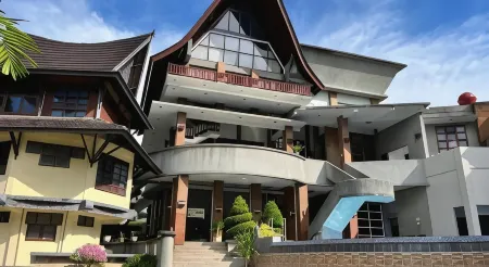 Sapadia Hotel Parapat