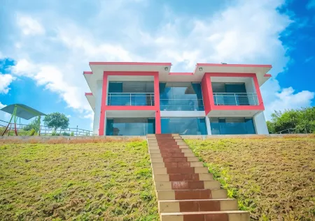 Hidden Valley Hill View Cottage Vagamon by Voye Homes