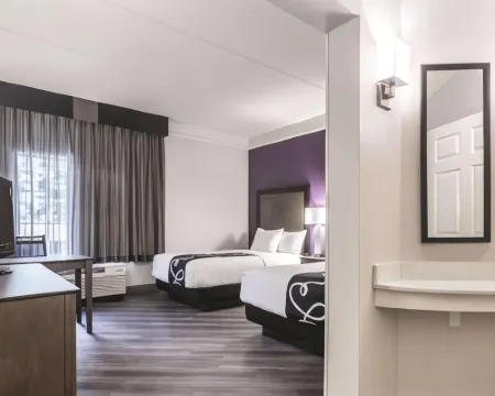 亞特蘭大科尼爾斯拉昆塔温德姆套房酒店 科尼爾斯酒店